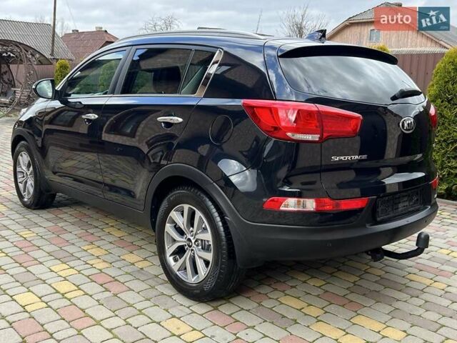 Чорний Кіа Sportage, об'ємом двигуна 0 л та пробігом 197 тис. км за 14950 $, фото 4 на Automoto.ua