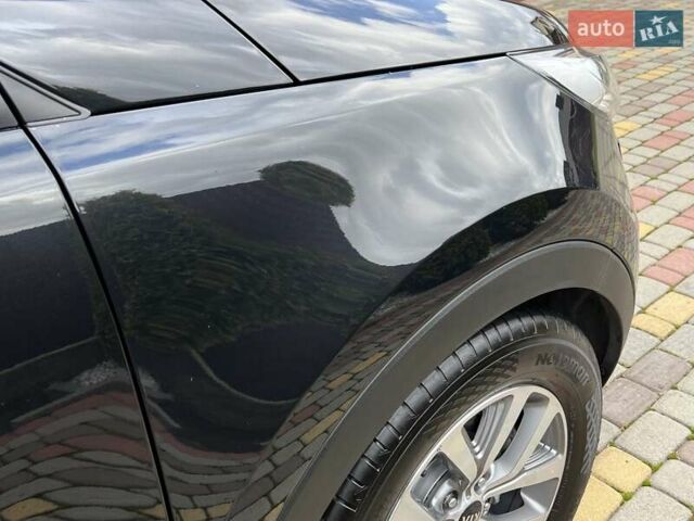Чорний Кіа Sportage, об'ємом двигуна 0 л та пробігом 197 тис. км за 14950 $, фото 22 на Automoto.ua