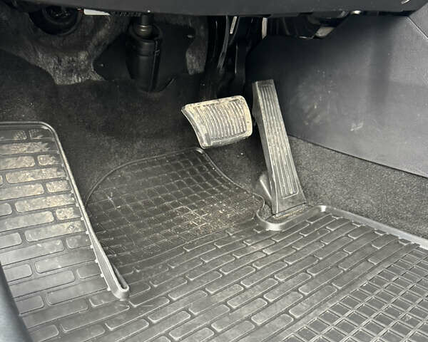 Черный Киа Sportage, объемом двигателя 2 л и пробегом 187 тыс. км за 17499 $, фото 22 на Automoto.ua