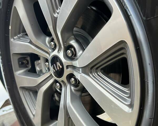 Чорний Кіа Sportage, об'ємом двигуна 0 л та пробігом 197 тис. км за 14950 $, фото 110 на Automoto.ua