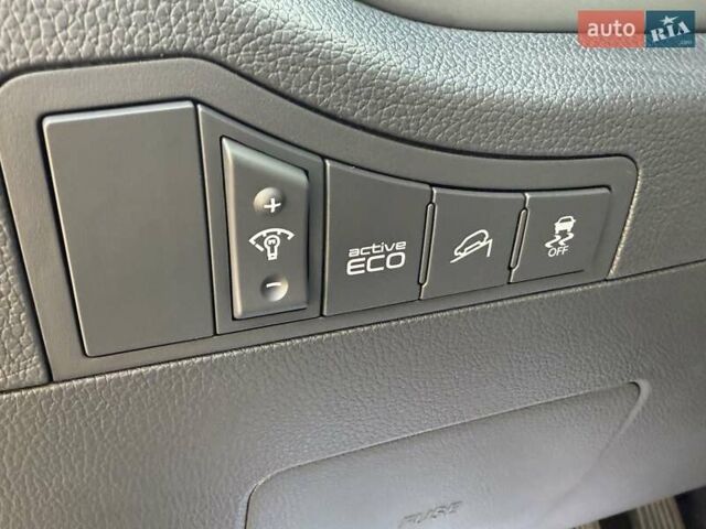 Чорний Кіа Sportage, об'ємом двигуна 2 л та пробігом 147 тис. км за 16900 $, фото 43 на Automoto.ua