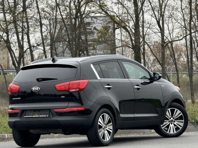 Черный Киа Sportage, объемом двигателя 2.4 л и пробегом 180 тыс. км за 309 $, фото 3 на Automoto.ua