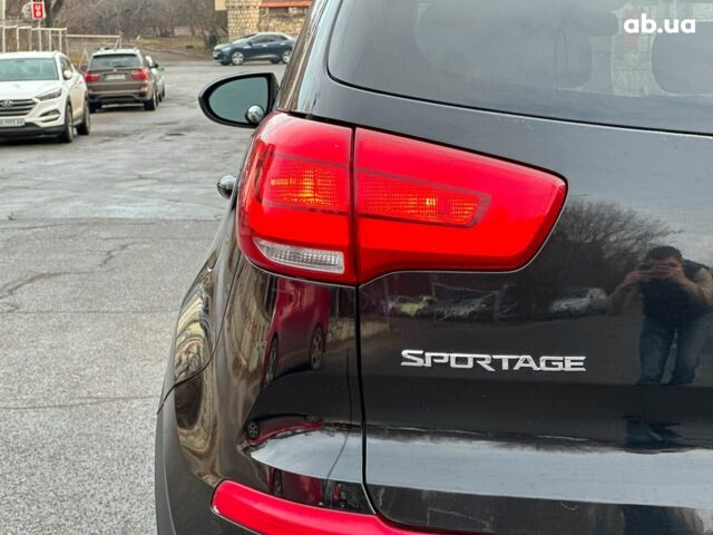 Черный Киа Sportage, объемом двигателя 2.4 л и пробегом 104 тыс. км за 12990 $, фото 15 на Automoto.ua