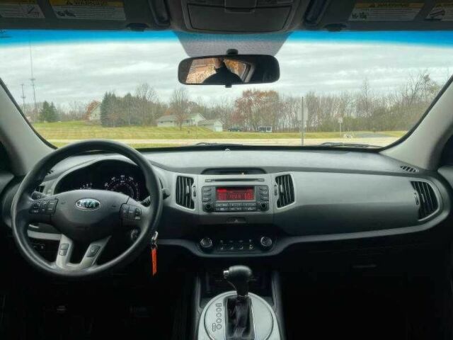 Чорний Кіа Sportage, об'ємом двигуна 2.4 л та пробігом 129 тис. км за 7500 $, фото 7 на Automoto.ua