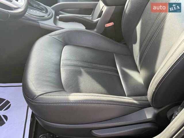 Чорний Кіа Sportage, об'ємом двигуна 2 л та пробігом 147 тис. км за 16900 $, фото 44 на Automoto.ua