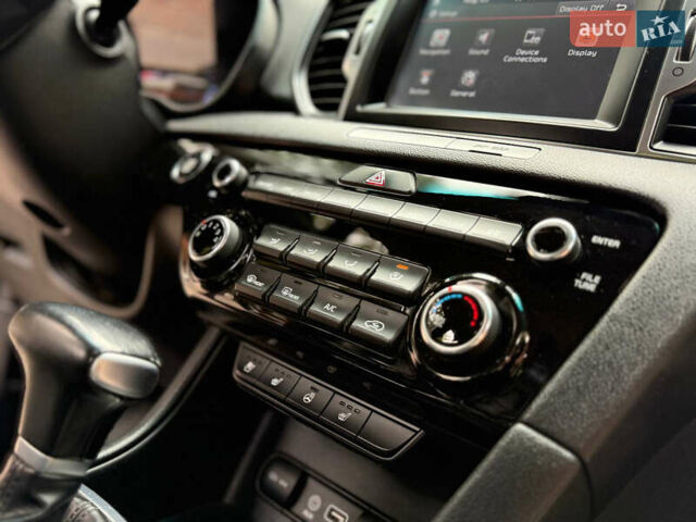 Черный Киа Sportage, объемом двигателя 2 л и пробегом 194 тыс. км за 17700 $, фото 44 на Automoto.ua