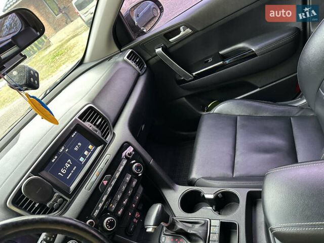 Черный Киа Sportage, объемом двигателя 2 л и пробегом 187 тыс. км за 19900 $, фото 12 на Automoto.ua