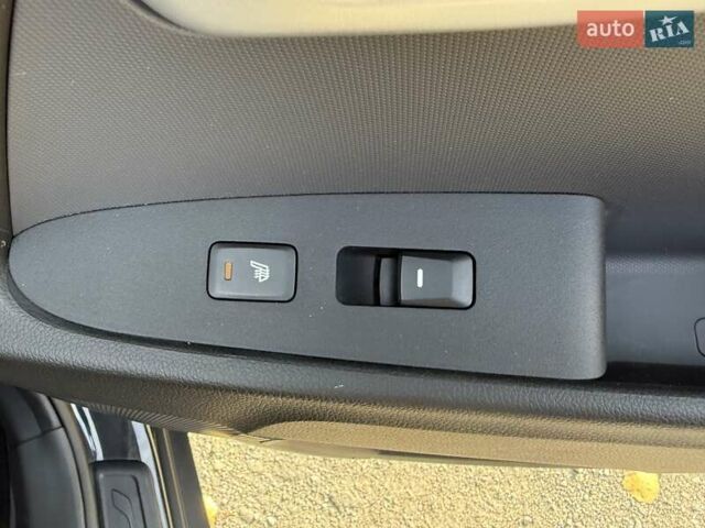 Чорний Кіа Sportage, об'ємом двигуна 2 л та пробігом 147 тис. км за 16900 $, фото 51 на Automoto.ua