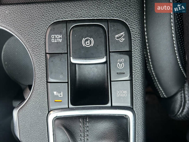 Чорний Кіа Sportage, об'ємом двигуна 2 л та пробігом 176 тис. км за 17600 $, фото 40 на Automoto.ua