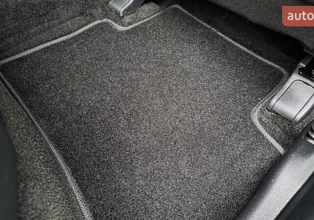 Черный Киа Sportage, объемом двигателя 2 л и пробегом 197 тыс. км за 18400 $, фото 68 на Automoto.ua