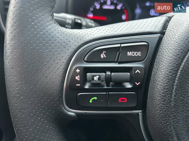 Чорний Кіа Sportage, об'ємом двигуна 2 л та пробігом 176 тис. км за 17600 $, фото 41 на Automoto.ua