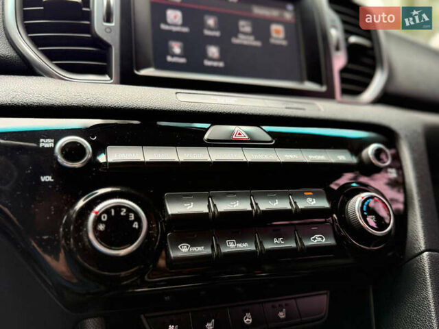 Черный Киа Sportage, объемом двигателя 2 л и пробегом 194 тыс. км за 17700 $, фото 23 на Automoto.ua