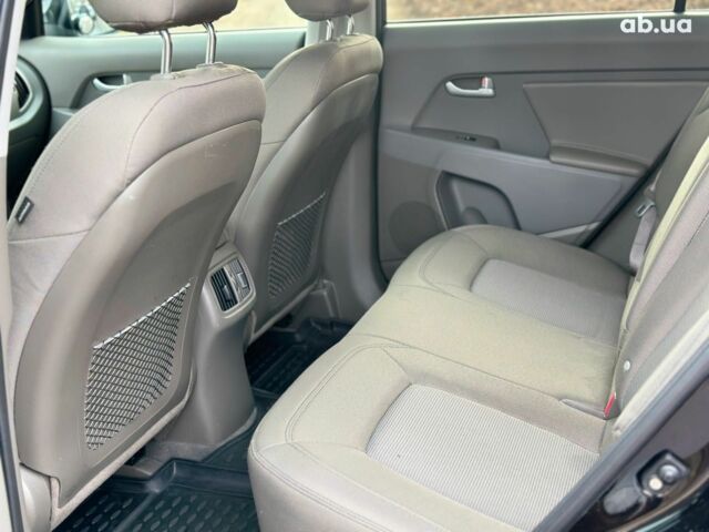 Черный Киа Sportage, объемом двигателя 2.4 л и пробегом 104 тыс. км за 12990 $, фото 20 на Automoto.ua