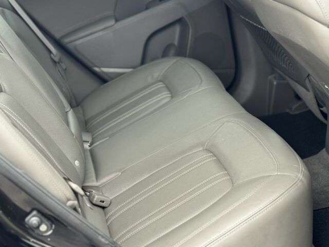 Черный Киа Sportage, объемом двигателя 2.4 л и пробегом 180 тыс. км за 309 $, фото 6 на Automoto.ua