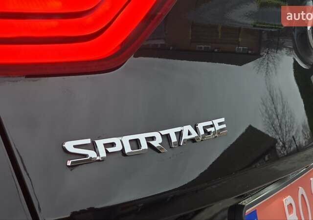 Черный Киа Sportage, объемом двигателя 2 л и пробегом 197 тыс. км за 18400 $, фото 21 на Automoto.ua