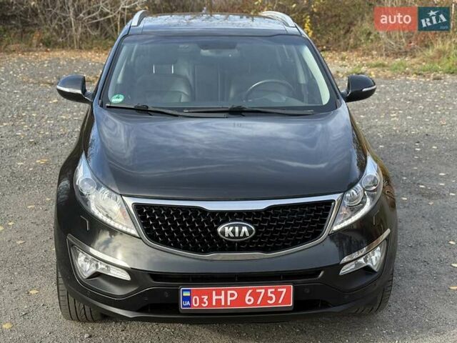 Чорний Кіа Sportage, об'ємом двигуна 2 л та пробігом 147 тис. км за 16900 $, фото 3 на Automoto.ua