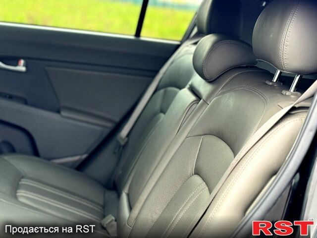 Чорний Кіа Sportage, об'ємом двигуна 2.4 л та пробігом 180 тис. км за 12950 $, фото 9 на Automoto.ua