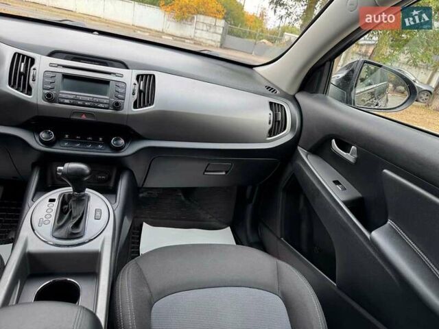 Черный Киа Sportage, объемом двигателя 2.4 л и пробегом 117 тыс. км за 12690 $, фото 16 на Automoto.ua