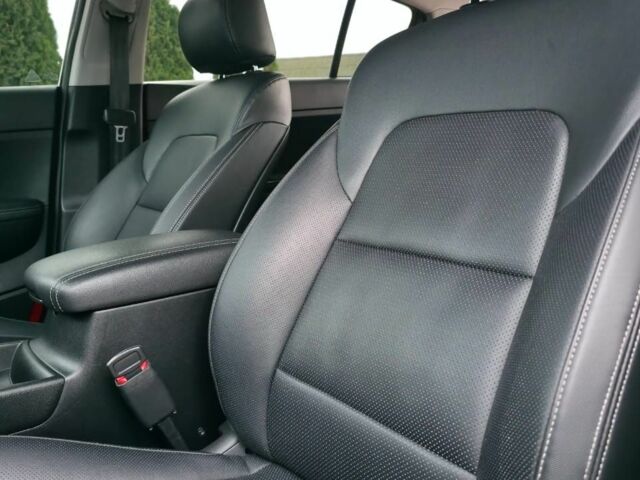 Черный Киа Sportage, объемом двигателя 2 л и пробегом 197 тыс. км за 18400 $, фото 13 на Automoto.ua