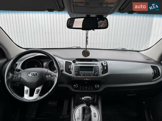 Черный Киа Sportage, объемом двигателя 2 л и пробегом 305 тыс. км за 14500 $, фото 5 на Automoto.ua
