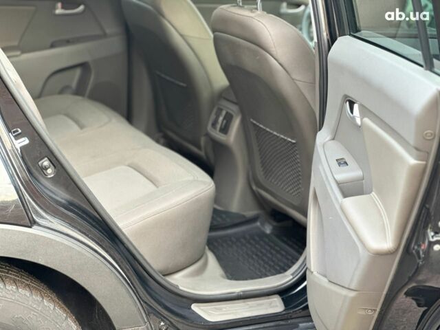Черный Киа Sportage, объемом двигателя 2.4 л и пробегом 104 тыс. км за 12990 $, фото 32 на Automoto.ua