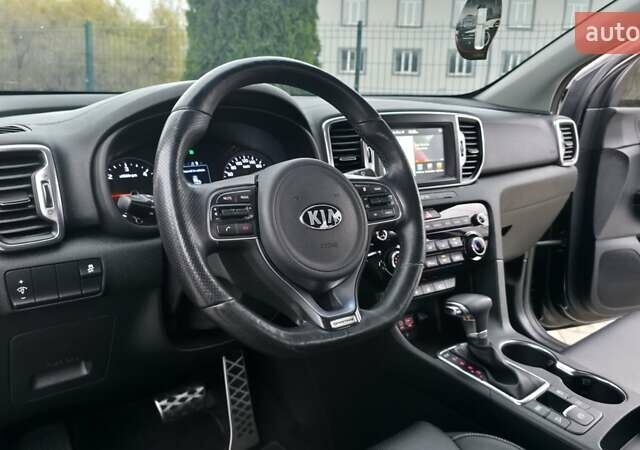 Черный Киа Sportage, объемом двигателя 2 л и пробегом 197 тыс. км за 18400 $, фото 62 на Automoto.ua