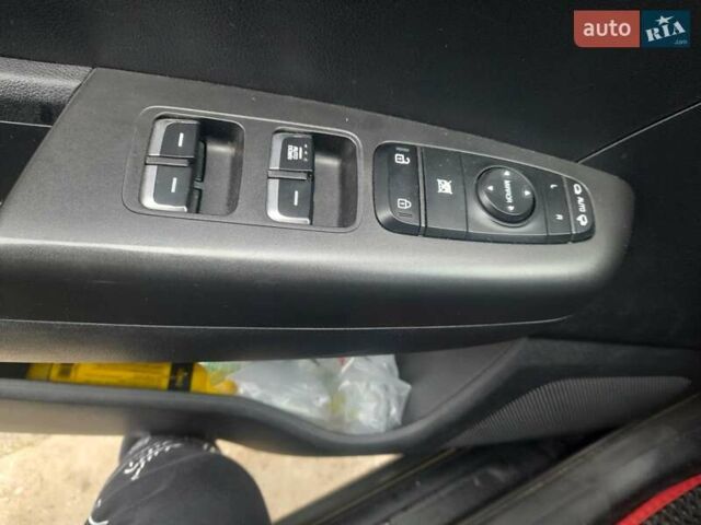 Черный Киа Sportage, объемом двигателя 2 л и пробегом 158 тыс. км за 16200 $, фото 8 на Automoto.ua