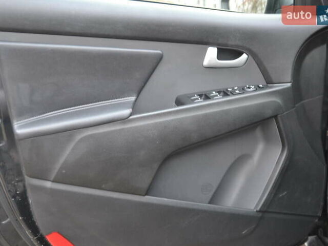 Черный Киа Sportage, объемом двигателя 1.7 л и пробегом 162 тыс. км за 14800 $, фото 16 на Automoto.ua