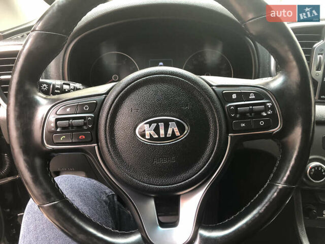 Чорний Кіа Sportage, об'ємом двигуна 2 л та пробігом 39 тис. км за 17800 $, фото 78 на Automoto.ua