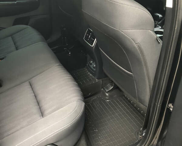 Чорний Кіа Sportage, об'ємом двигуна 2 л та пробігом 39 тис. км за 17800 $, фото 52 на Automoto.ua