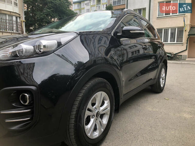 Чорний Кіа Sportage, об'ємом двигуна 2 л та пробігом 39 тис. км за 17800 $, фото 17 на Automoto.ua