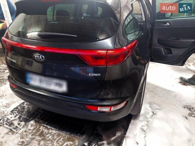 Чорний Кіа Sportage, об'ємом двигуна 2 л та пробігом 83 тис. км за 22000 $, фото 11 на Automoto.ua