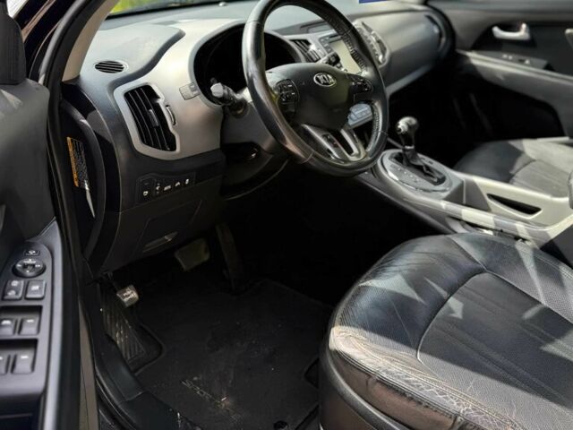 Чорний Кіа Sportage, об'ємом двигуна 2.4 л та пробігом 76 тис. км за 7000 $, фото 9 на Automoto.ua