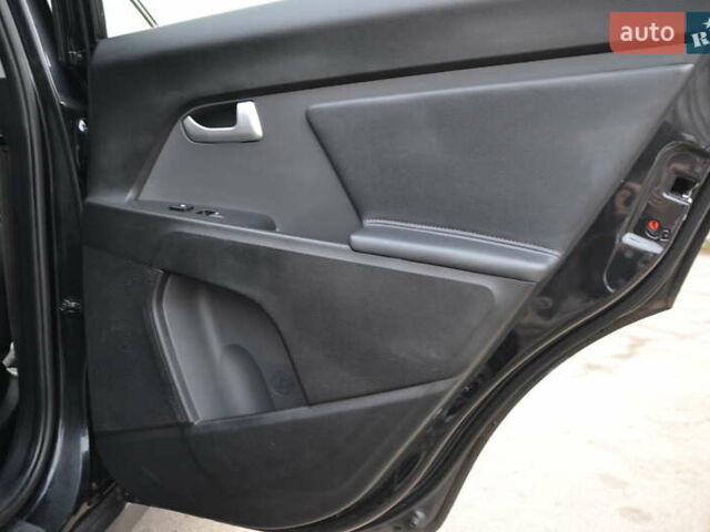 Черный Киа Sportage, объемом двигателя 1.7 л и пробегом 162 тыс. км за 14800 $, фото 21 на Automoto.ua