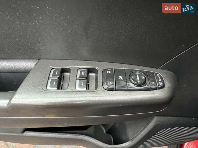 Черный Киа Sportage, объемом двигателя 1.7 л и пробегом 230 тыс. км за 15800 $, фото 29 на Automoto.ua