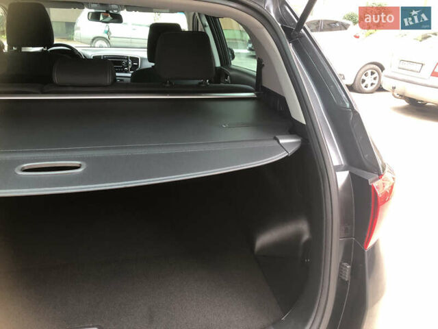 Чорний Кіа Sportage, об'ємом двигуна 2 л та пробігом 39 тис. км за 17800 $, фото 46 на Automoto.ua
