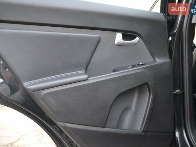 Черный Киа Sportage, объемом двигателя 1.7 л и пробегом 162 тыс. км за 14800 $, фото 18 на Automoto.ua