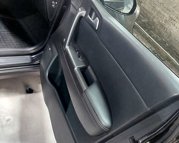 Чорний Кіа Sportage, об'ємом двигуна 2 л та пробігом 83 тис. км за 22000 $, фото 9 на Automoto.ua
