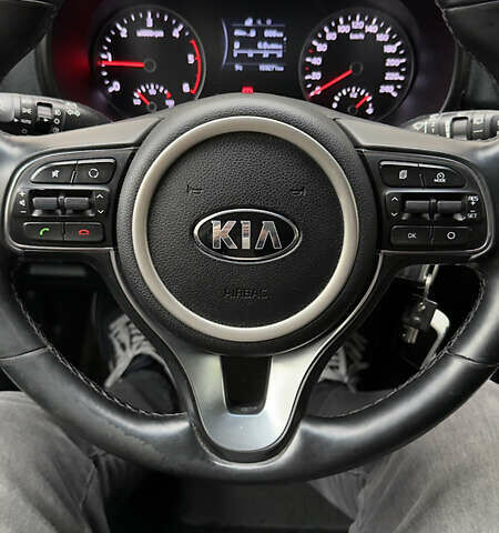 Черный Киа Sportage, объемом двигателя 1.7 л и пробегом 160 тыс. км за 16100 $, фото 8 на Automoto.ua