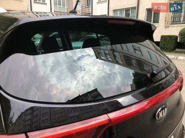 Чорний Кіа Sportage, об'ємом двигуна 2 л та пробігом 39 тис. км за 17800 $, фото 13 на Automoto.ua