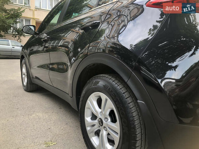 Чорний Кіа Sportage, об'ємом двигуна 2 л та пробігом 39 тис. км за 17800 $, фото 19 на Automoto.ua