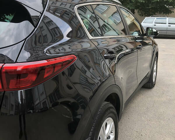 Чорний Кіа Sportage, об'ємом двигуна 2 л та пробігом 39 тис. км за 17800 $, фото 24 на Automoto.ua