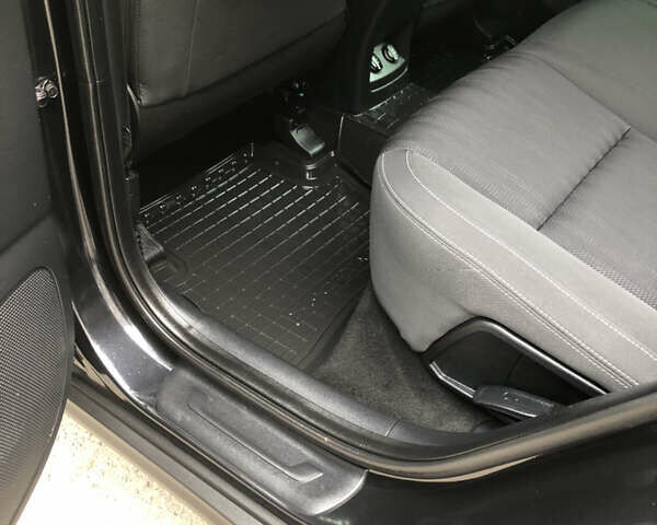 Чорний Кіа Sportage, об'ємом двигуна 2 л та пробігом 39 тис. км за 17800 $, фото 60 на Automoto.ua