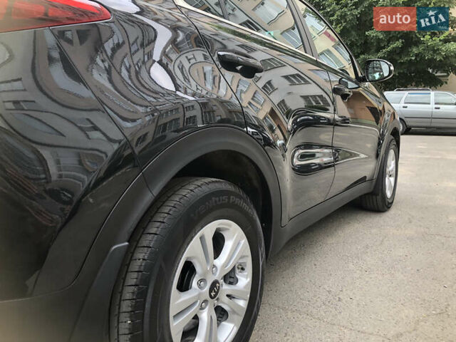 Чорний Кіа Sportage, об'ємом двигуна 2 л та пробігом 39 тис. км за 17800 $, фото 14 на Automoto.ua