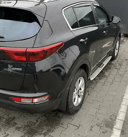 Черный Киа Sportage, объемом двигателя 1.7 л и пробегом 160 тыс. км за 16100 $, фото 6 на Automoto.ua
