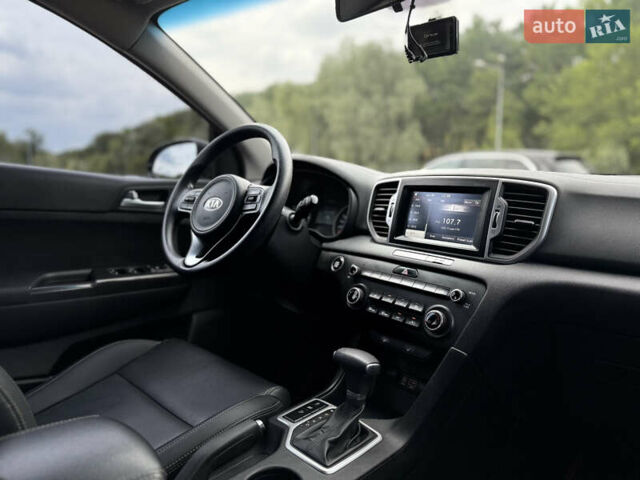 Черный Киа Sportage, объемом двигателя 1.69 л и пробегом 282 тыс. км за 14999 $, фото 25 на Automoto.ua