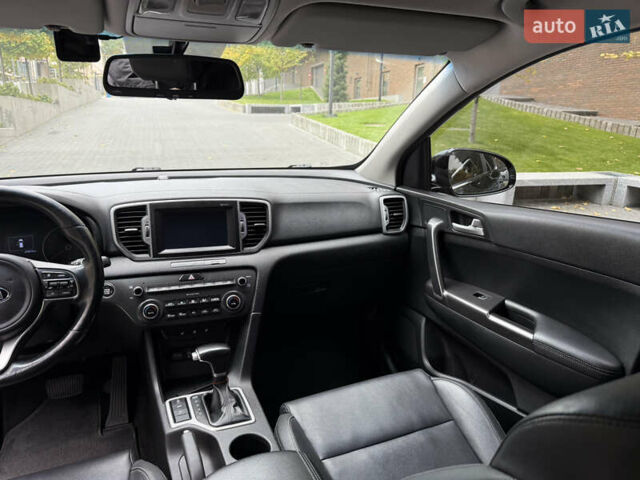 Черный Киа Sportage, объемом двигателя 1.69 л и пробегом 238 тыс. км за 16700 $, фото 18 на Automoto.ua