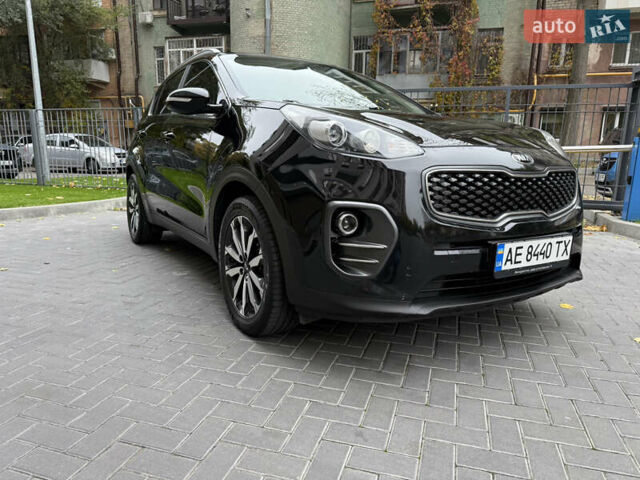 Черный Киа Sportage, объемом двигателя 1.69 л и пробегом 238 тыс. км за 16700 $, фото 2 на Automoto.ua