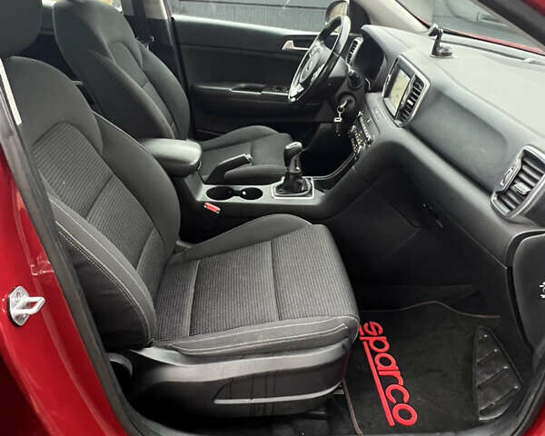 Черный Киа Sportage, объемом двигателя 1.7 л и пробегом 230 тыс. км за 15800 $, фото 24 на Automoto.ua