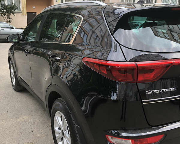 Чорний Кіа Sportage, об'ємом двигуна 2 л та пробігом 39 тис. км за 17800 $, фото 32 на Automoto.ua